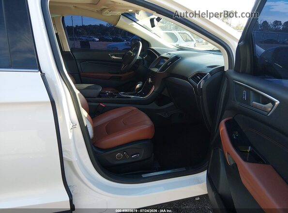 2FMPK3K90JBC30459 2018 FORD EDGE Белый Вид салона спереди