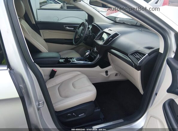 2FMPK3K91HBC14068 2017 FORD EDGE Silver Вид салону спереду