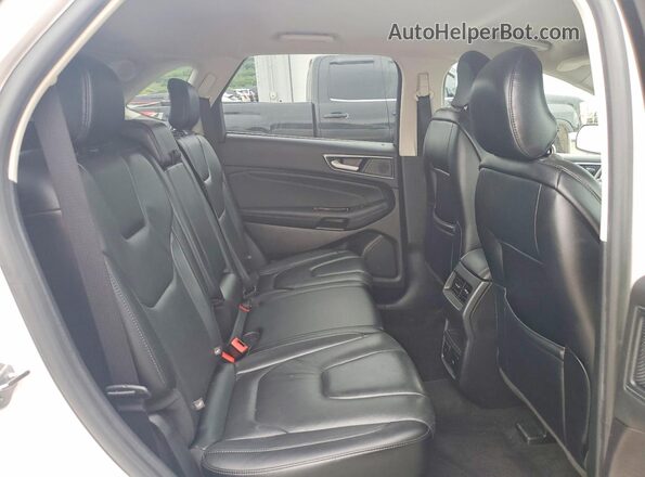 2FMPK3K93KBB52390 2019 FORD EDGE White Widok wnętrza z tyłu