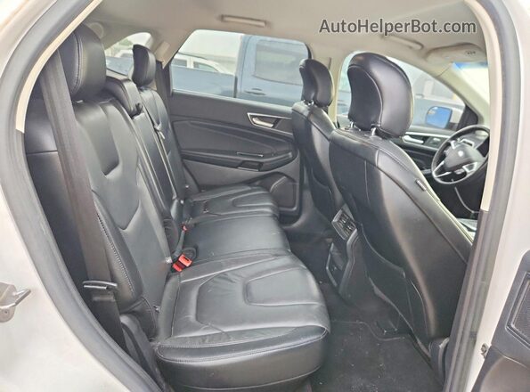 2FMPK3K98HBB68593 2017 FORD EDGE White Widok tylnych siedzeń