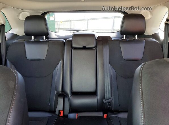 2FMPK4AP0HBB43998 2017 FORD EDGE Silver Вид задніх сидінь