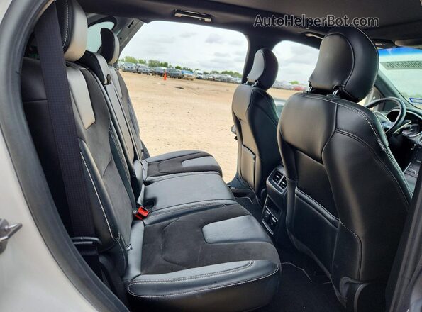 2FMPK4AP1KBC06260 2019 FORD EDGE White უკანა სალონის ხედი