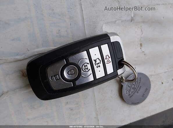 2FMPK4AP2HBB38060 2017 FORD EDGE Бордовый Вид панели приборов