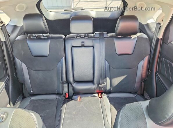 2FMPK4AP4JBC52762 2018 FORD EDGE White Vista de los asientos traseros