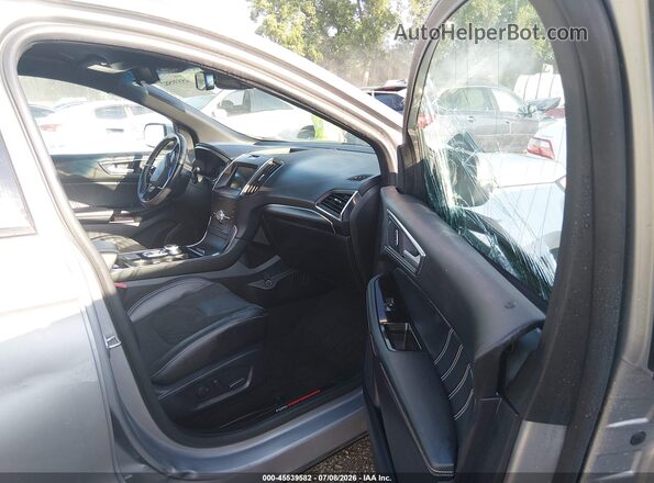 2FMPK4AP9LBA46775 2020 FORD EDGE Silver Front interior view