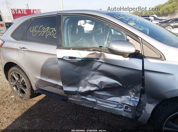 2FMPK4AP9LBA46775 2020 FORD EDGE Silver Rear interior view