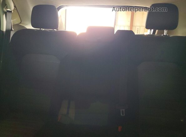 2FMPK4G91HBB36289 2017 FORD EDGE Green Widok tylnych siedzeń