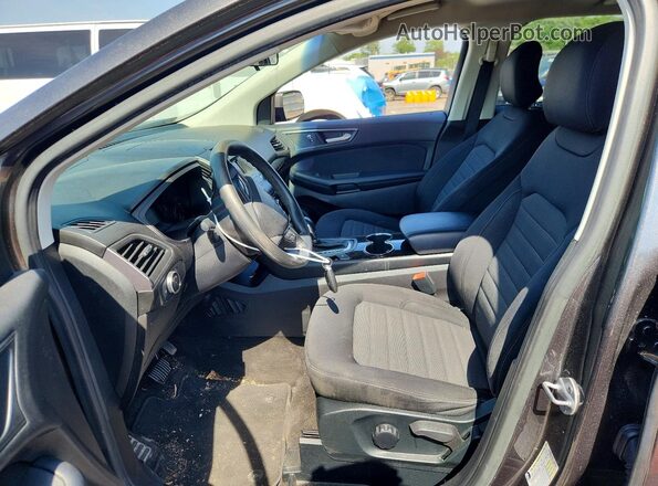 2FMPK4G9XJBB14443 2018 FORD EDGE Gray Widok wnętrza z przodu