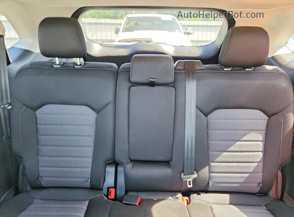 2FMPK4G9XJBB14443 2018 FORD EDGE Gray Widok tylnych siedzeń