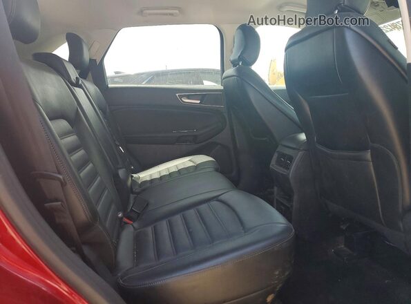 2FMPK4J84JBB58888 2018 FORD EDGE Red Rear interior view