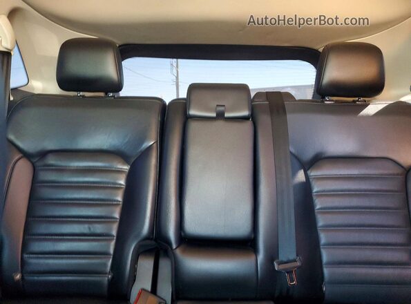 2FMPK4J88HBC29052 2017 FORD EDGE Silver Вид задніх сидінь