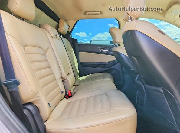 2FMPK4J8XHBC04444 2017 FORD EDGE White Widok tylnych siedzeń