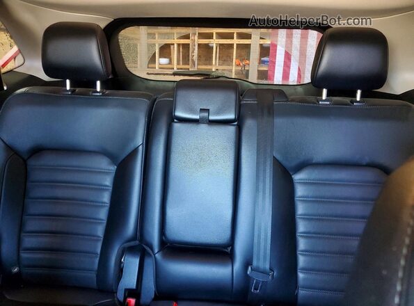 2FMPK4J90HBC64614 2017 FORD EDGE Красный Вид задних сидений