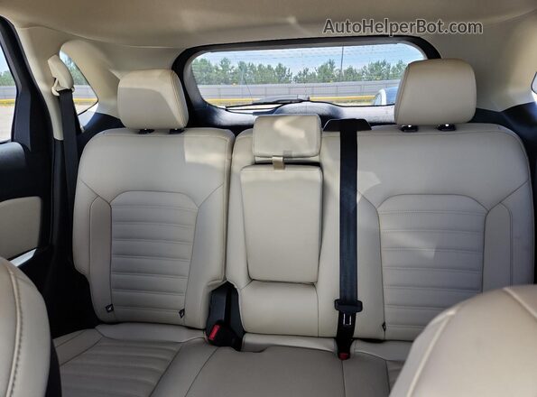 2FMPK4J90NBA43462 2022 FORD EDGE White Հետևի նստատեղերի տեսք