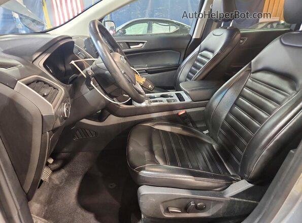 2FMPK4J90NBA44689 2022 FORD EDGE Silver Вид салону спереду