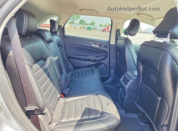 2FMPK4J90RBA25825 2024 FORD EDGE Silver Rear seats view