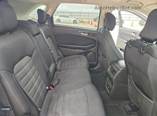 2FMPK4J91HBB25088 2017 FORD EDGE Silver Widok tylnych siedzeń