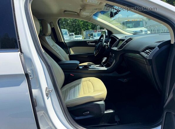 2FMPK4J91HBB30405 2017 FORD EDGE White Вид задньої частини салону