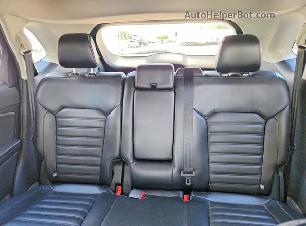 2FMPK4J91HBC37339 2017 FORD EDGE Gray Rear seats view