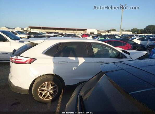 2FMPK4J91NBA92606 2022 FORD EDGE White Вид задньої частини салону