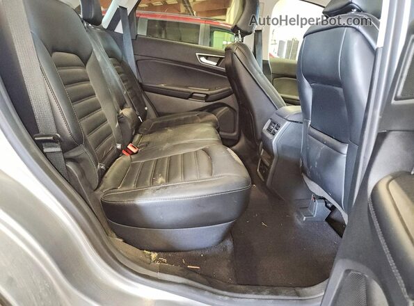 2FMPK4J91RBB15761 2024 FORD EDGE Silver Rear interior view