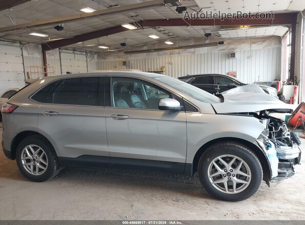 2FMPK4J92NBB14144 2022 FORD EDGE Silver Rear interior view