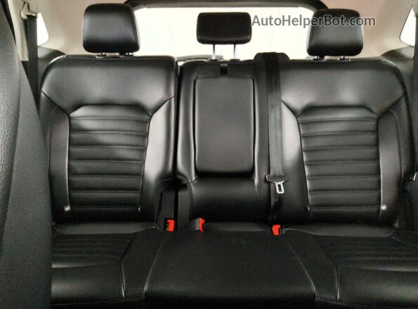 2FMPK4J92PBA31767 2023 FORD EDGE Gray Widok tylnych siedzeń