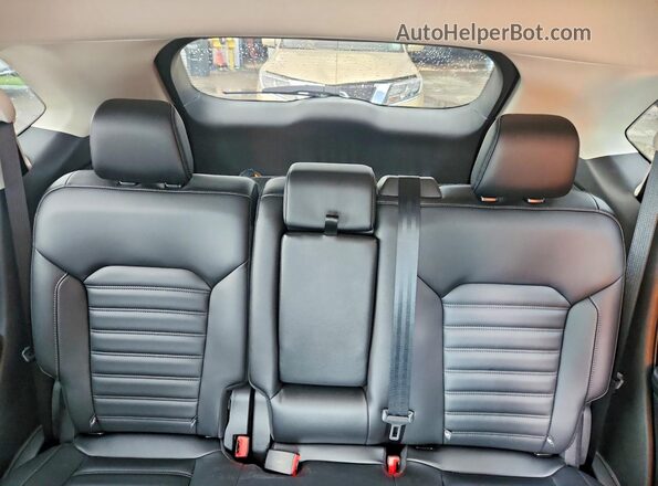 2FMPK4J92RBA44988 2024 FORD EDGE Blue Widok tylnych siedzeń
