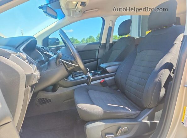 2FMPK4J94HBC62882 2017 FORD EDGE Tan Widok wnętrza z przodu