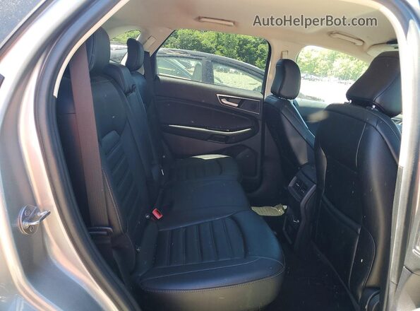 2FMPK4J94LBB28768 2020 FORD EDGE Silver Vista interior trasera