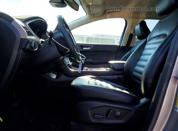 2FMPK4J94LBB43061 2020 FORD EDGE Silver Widok wnętrza z przodu