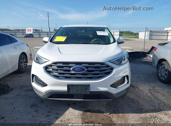 2FMPK4J94NBA54254 2022 FORD EDGE White Widok wnętrza z tyłu
