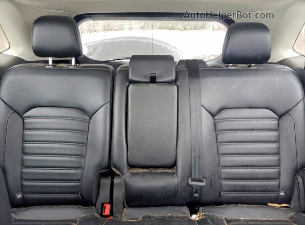 2FMPK4J94NBA57218 2022 FORD EDGE Black Հետևի նստատեղերի տեսք