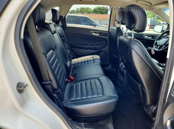 2FMPK4J95JBB03908 2018 FORD EDGE White უკანა სალონის ხედი