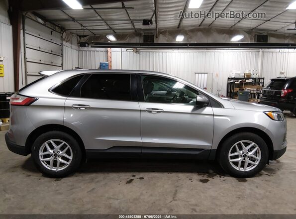 2FMPK4J95PBA02943 2023 FORD EDGE Silver Սալոնի հետևի տեսք