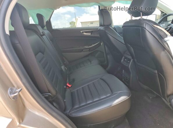 2FMPK4J96LBB43384 2020 FORD EDGE Gold Սալոնի հետևի տեսք