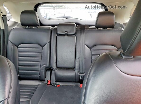 2FMPK4J96RBA76245 2024 FORD EDGE White Rear seats view