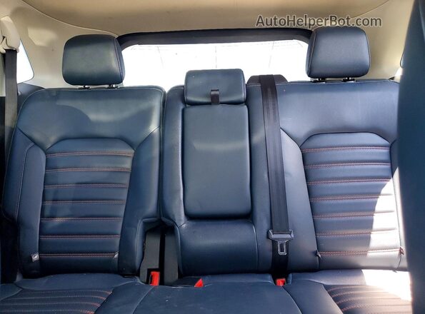2FMPK4J97NBA59447 2022 FORD EDGE Gray Widok tylnych siedzeń