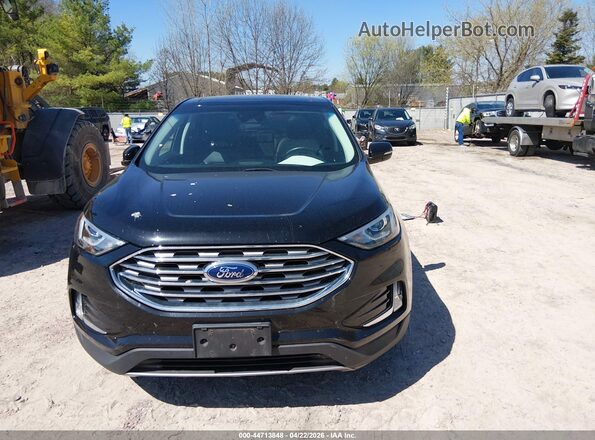 2FMPK4J98KBB40646 2019 FORD EDGE Черный Вид щитка приборов
