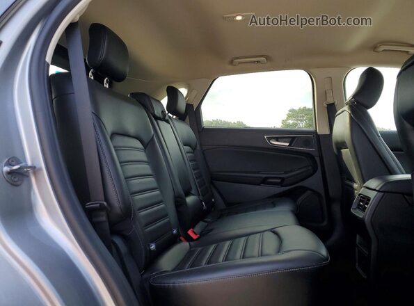 2FMPK4J99RBA98689 2024 FORD EDGE Silver Vista interior trasera