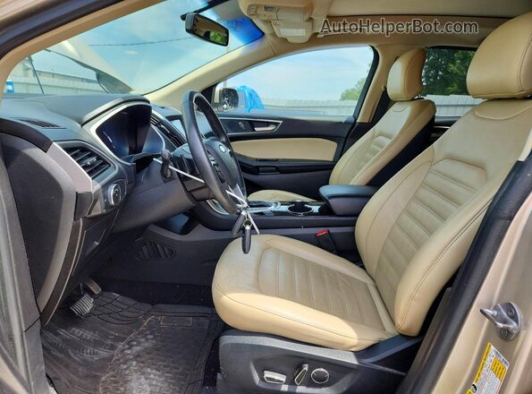 2FMPK4J9XHBB71423 2017 FORD EDGE Кремовый Вид салона спереди