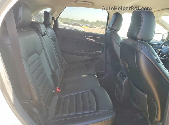 2FMPK4J9XLBB38298 2020 FORD EDGE White Widok wnętrza z tyłu