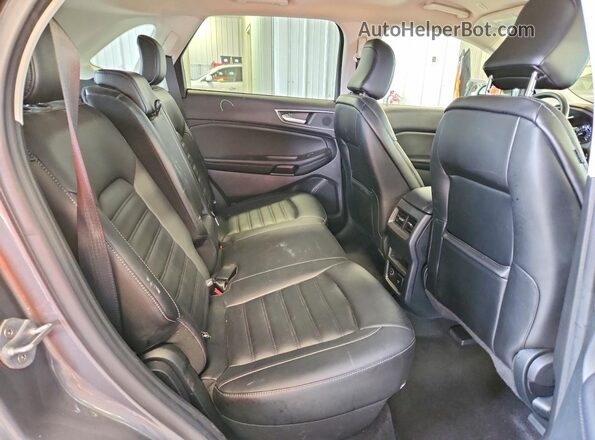 2FMPK4J9XNBA82611 2022 FORD EDGE Gray Widok wnętrza z tyłu
