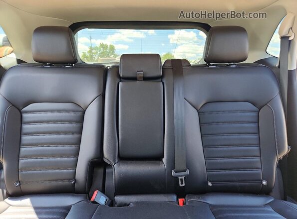 2FMPK4J9XRBA40753 2024 FORD EDGE Black Widok tylnych siedzeń