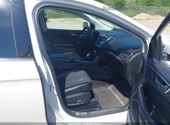 2FMPK4K87JBC30732 2018 FORD EDGE Белый Вид салона спереди