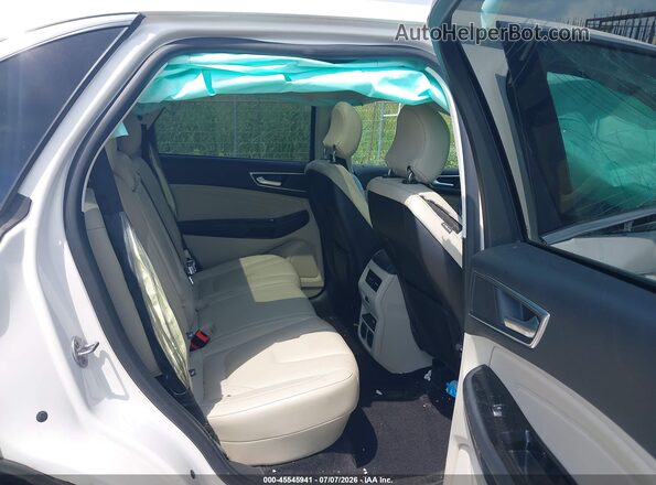2FMPK4K89HBB88218 2017 FORD EDGE White Widok naklejki z numerem VIN