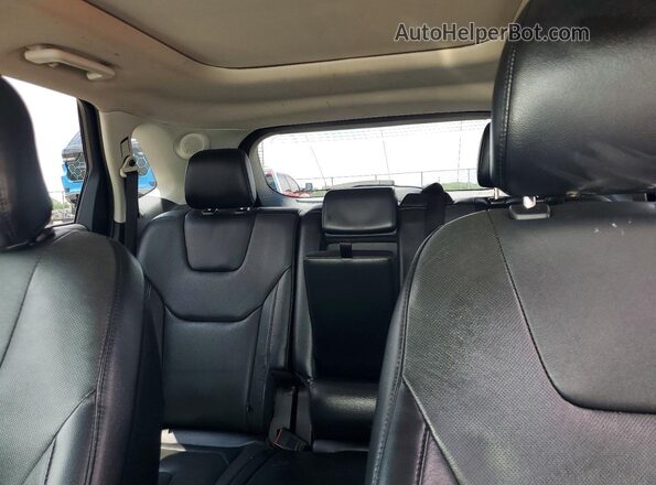 2FMPK4K90KBB01533 2019 FORD EDGE Silver Widok tylnych siedzeń