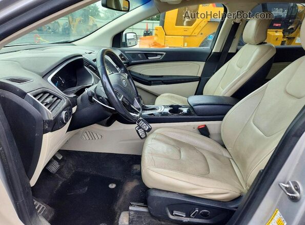 2FMPK4K91JBB88938 2018 FORD EDGE Серебряный Вид салона спереди