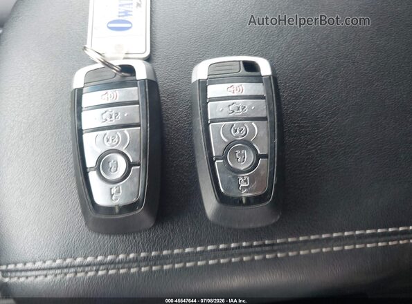 2FMPK4K96HBB96897 2017 FORD EDGE Maroon Widok deski rozdzielczej