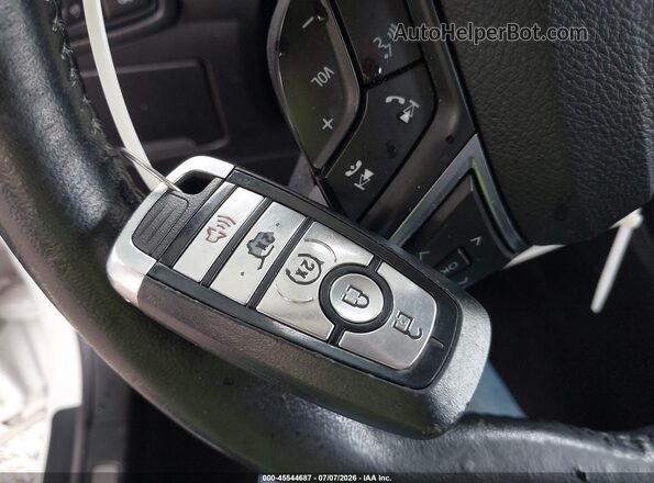 2FMPK4K96LBB32383 2020 FORD EDGE White Dashboard view